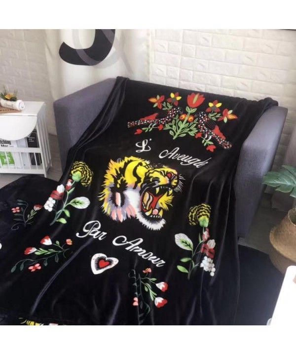 Fashion brand Tiger Head flannelette air conditioning Blanket Sofa blanket travel blanket coral blanket