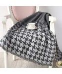 Autumn and winter new knitted sofa blanket air conditioning blanket Nordic blanket thousand bird grid Amazon